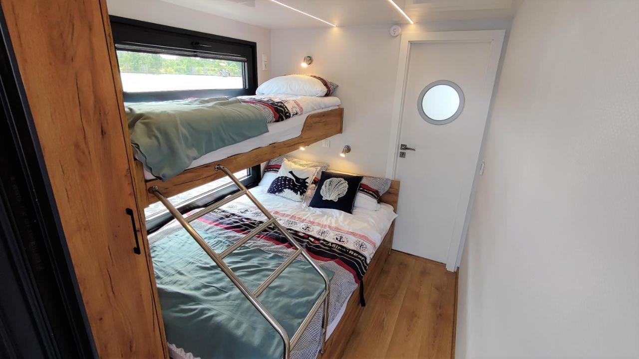 ורוצלב Houseboat Water King Apartament Plywajacy Dom Na Wodzie, 7 Os מראה חיצוני תמונה